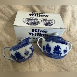 Blue Willow Sugar & Creamer Set - Classic White and Blue